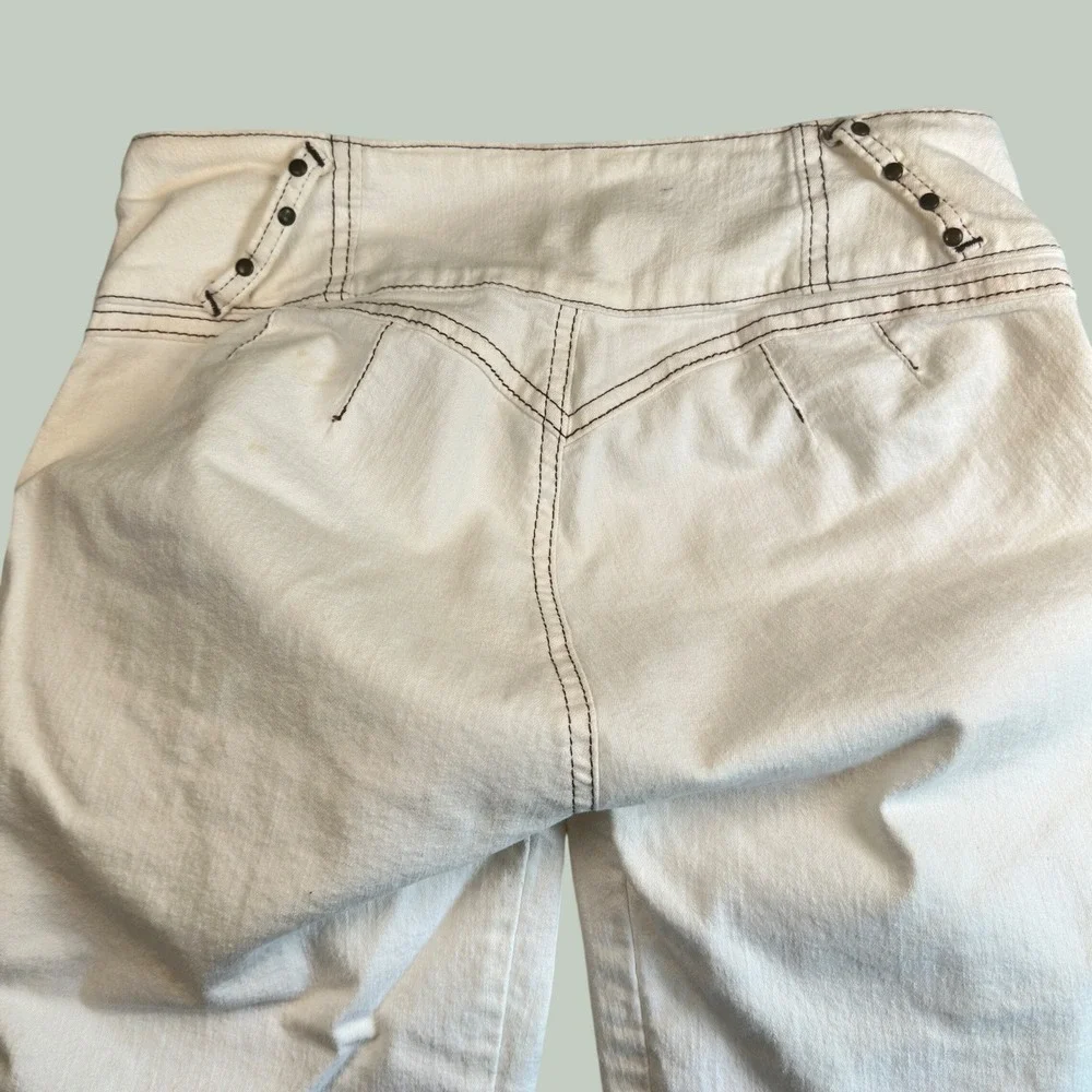 Colombian White Denim Skinny Capri Pants Western Studded Brown Stitch Size 12